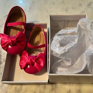 Pink patent leather girls shoes 🩷🌸🤩 with strap comfortable girls dressy shoes